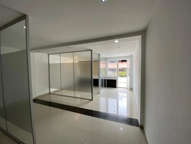 Oficina en Venta - Bogota, SANTA BARBARA ORIENTAL 5217