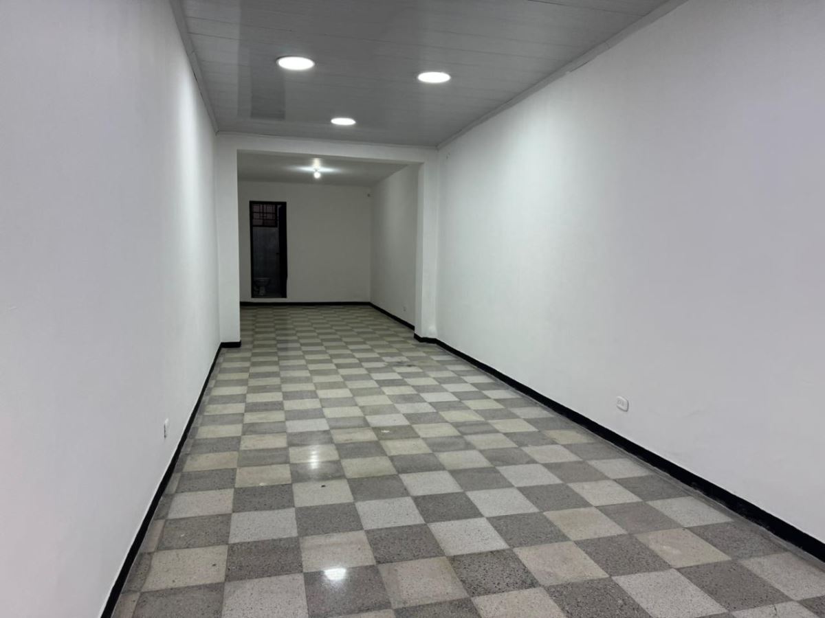 Local en Arriendo - Bogota, QUESADA 5824