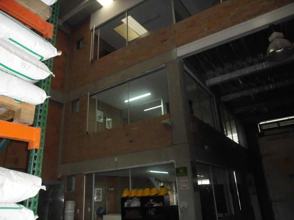 Bodegas Otro en Venta - Cota, COTA 2736