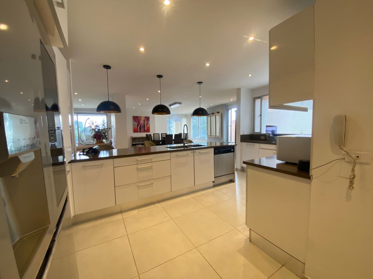 Apartamento en Arriendo - Bogota, LOS ROSALES 4363