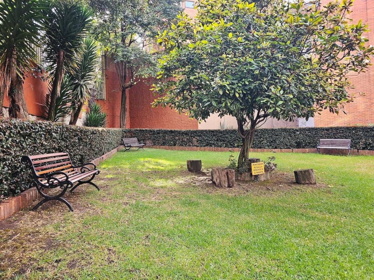 Apartamento en Arriendo - Bogota, LOS ROSALES 5361