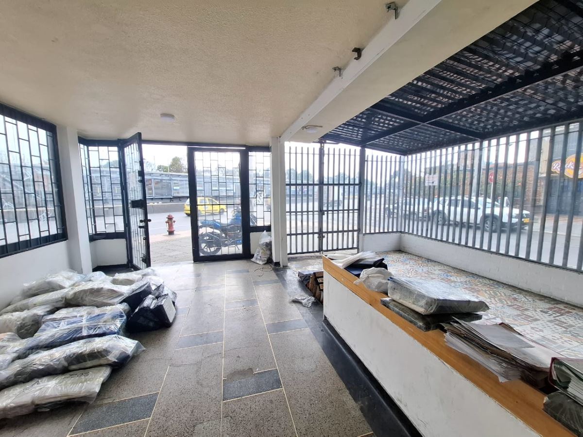 Local en Arriendo - Bogota, ALQUERÍA 5261
