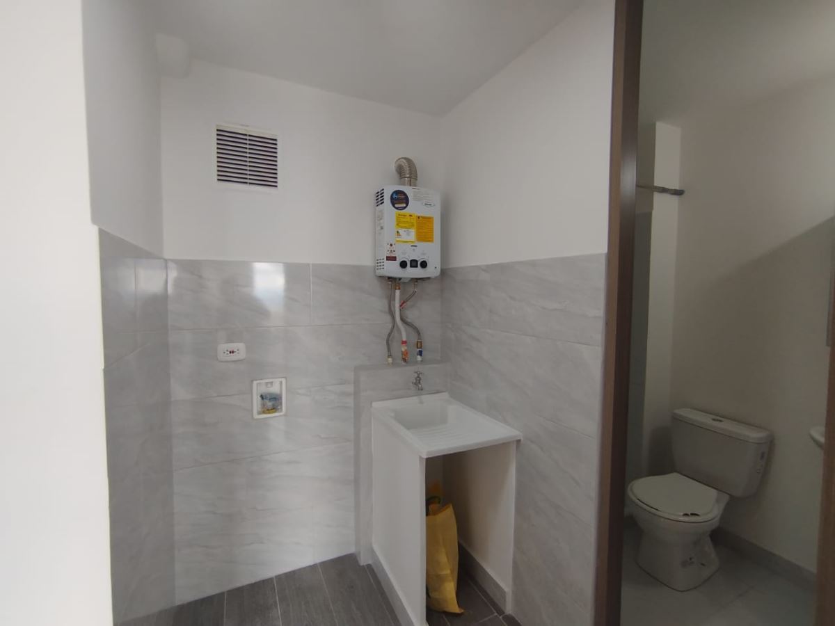 Apartamento en Arriendo - Bogota, MAZURÉN 4905