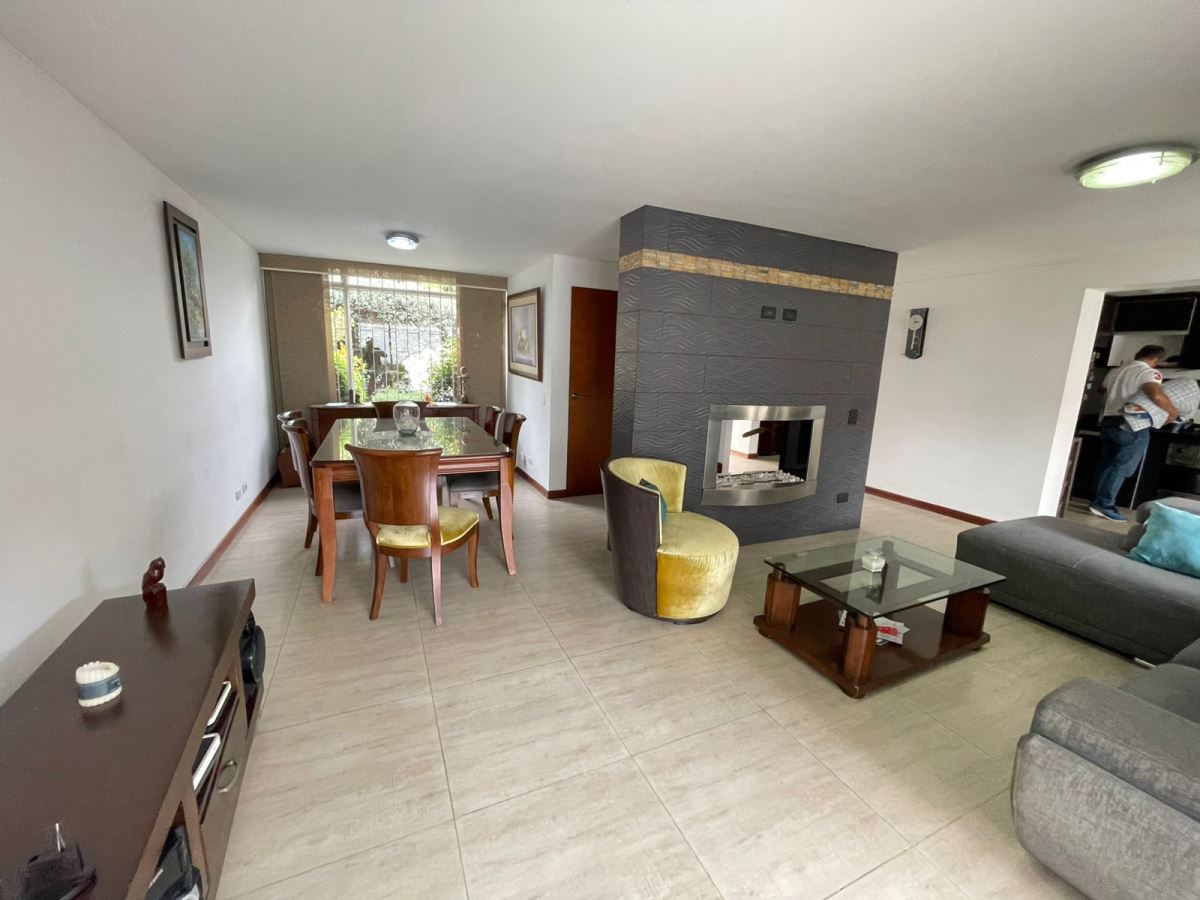 Casa en Venta - Bogota, LA ESMERALDA 5220