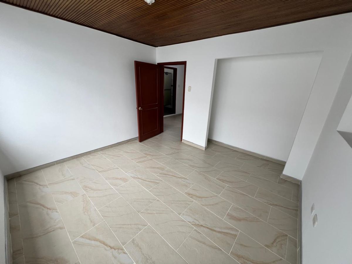 Casa en Arriendo - Bogota, SAN FELIPE 4959