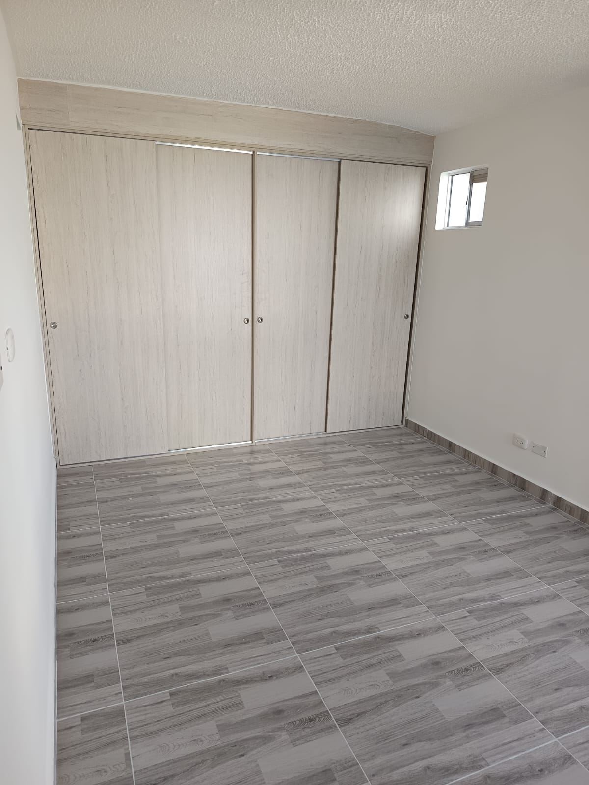 Apartamento en Arriendo - Madrid, ALTOS DE MADRID 6093