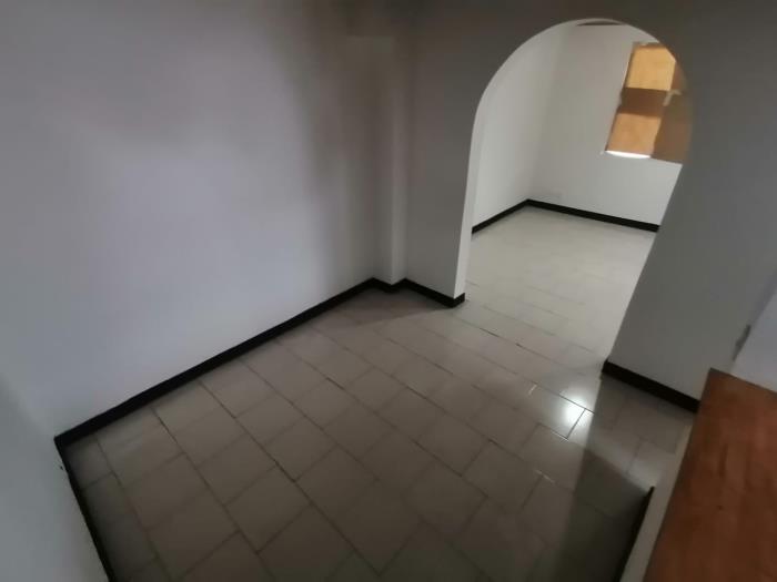 Casa en Venta - Bogota, LOMBARDIA 2000
