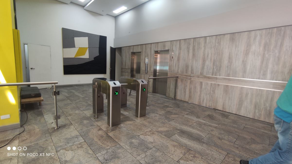 Oficina en Arriendo - Bogota, LA CASTELLANA 3555