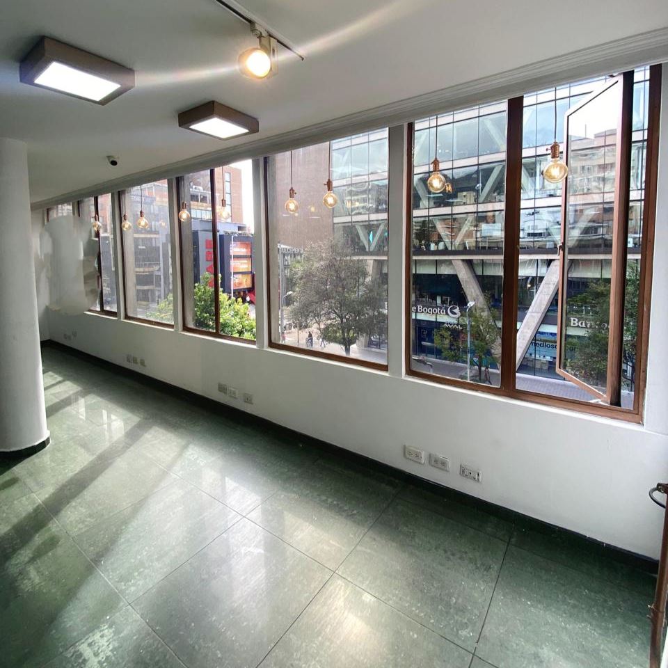 Local en Arriendo - Bogota, LA CABRERA 5879