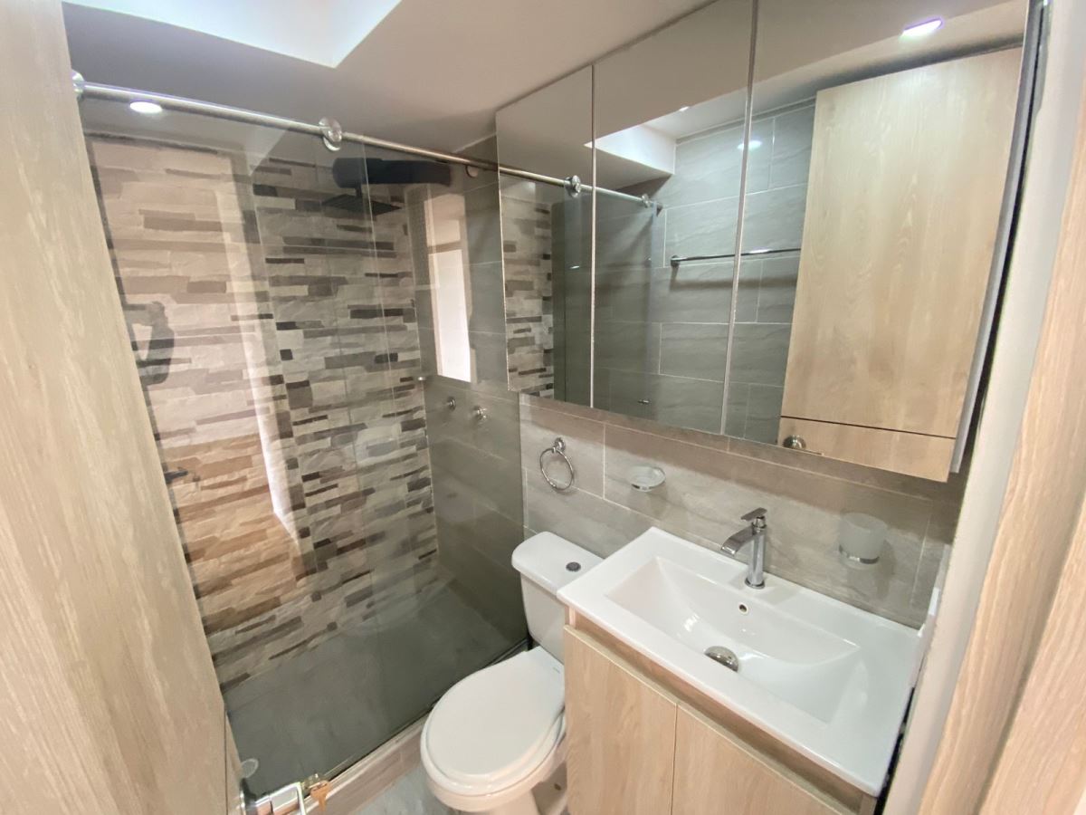 Apartamento en Arriendo - Bogota, EL REDIL 4380