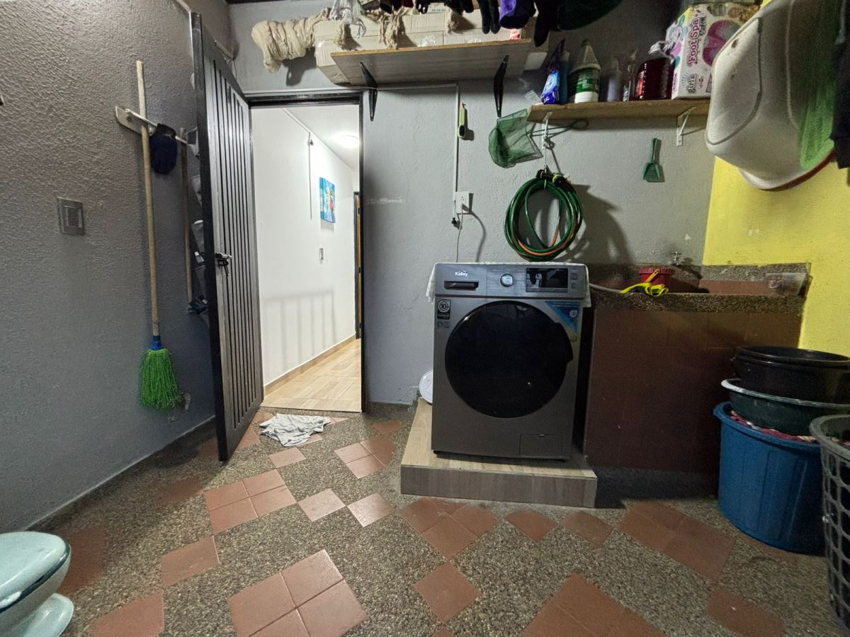 Casa en Venta - Bogota, LOMBARDIA 5176