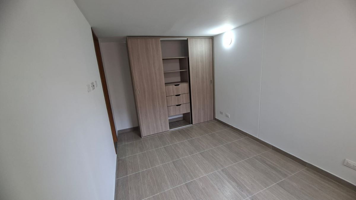 Apartamento en Arriendo - Madrid, ALTOS DE MADRID 5139
