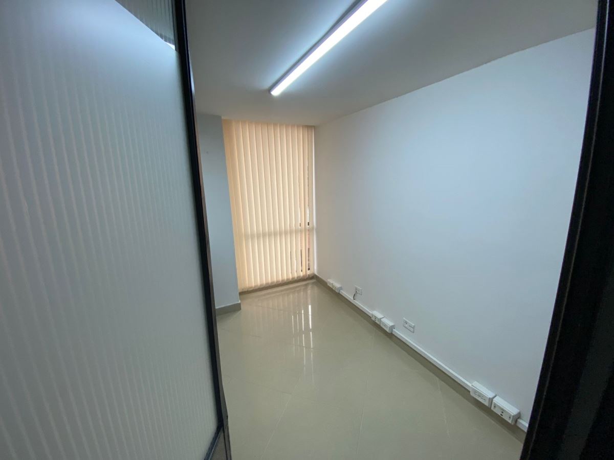 Oficina en Arriendo - Bogota, LAGO GAITÁN 5384