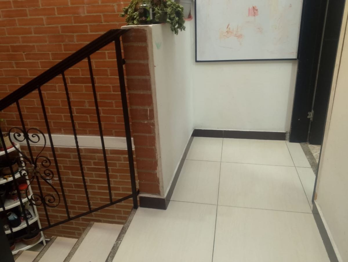 Casa en Venta - Bogota, SAN FERNANDO OCCIDENTAL 3964