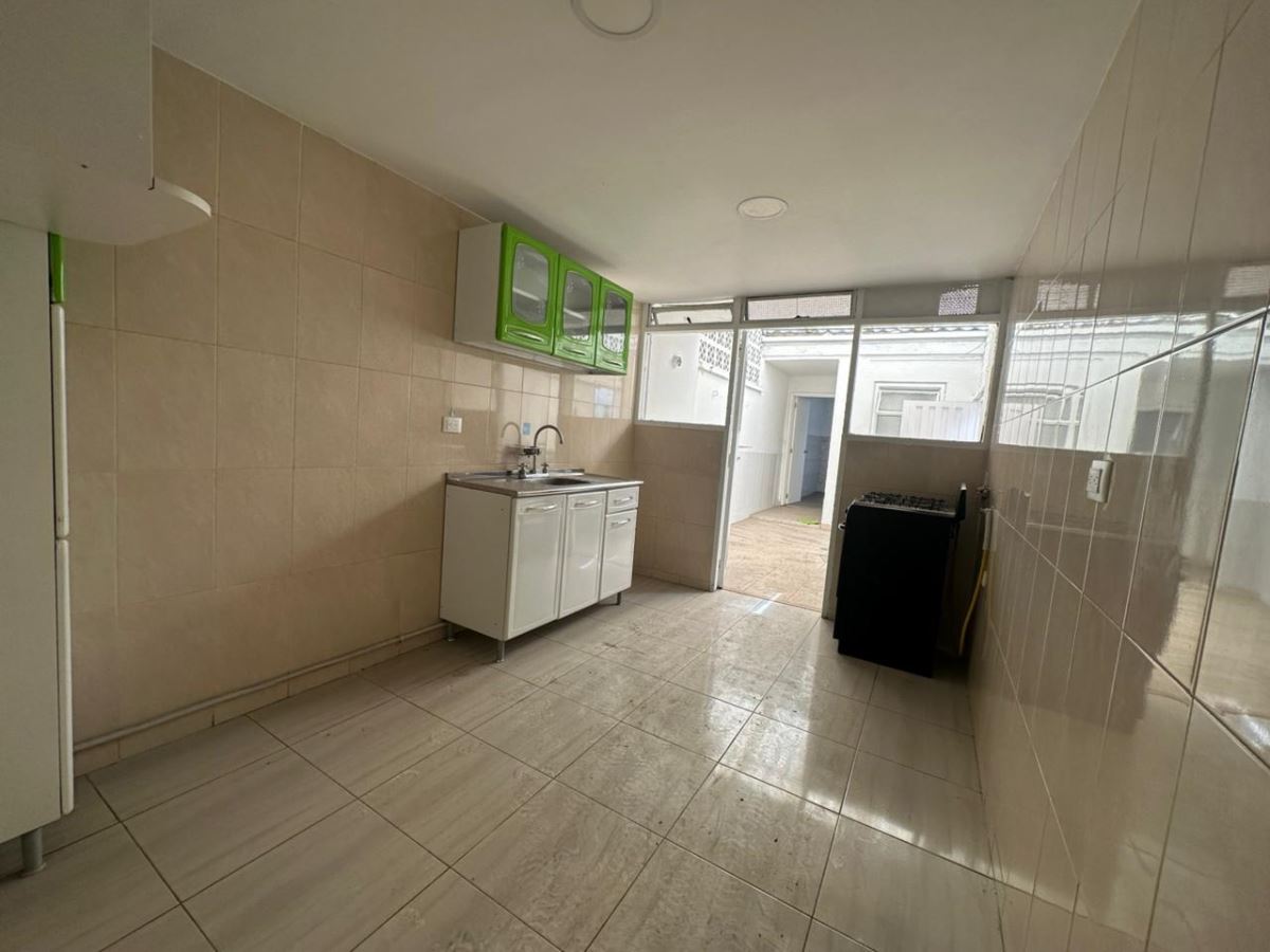 Casa en Venta - Bogota, POLO CLUB 5350