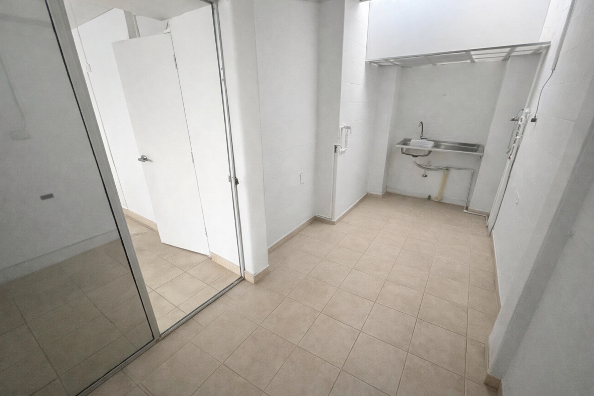 Local en Arriendo - Bogota, MIRANDELA 5353