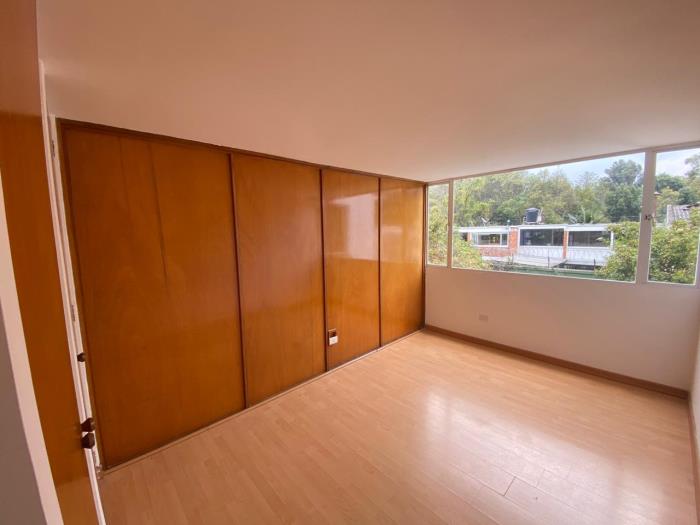 Casa en Arriendo - Bogota, NIZA 2687