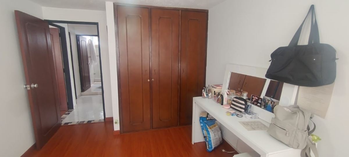 Casa en Arriendo - Bogota, SAN JOAQUÍN 5189