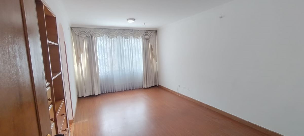 Casa en Arriendo - Bogota, ALHAMBRA 3859