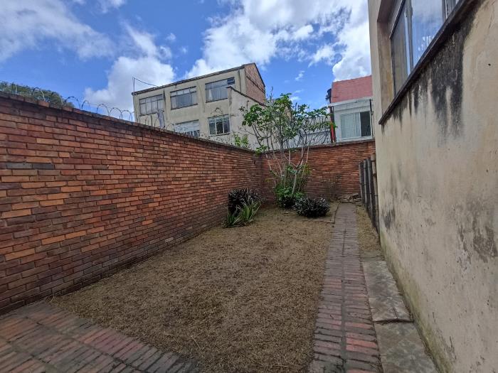 Casa en Venta - Bogota, SAN LUIS 1843