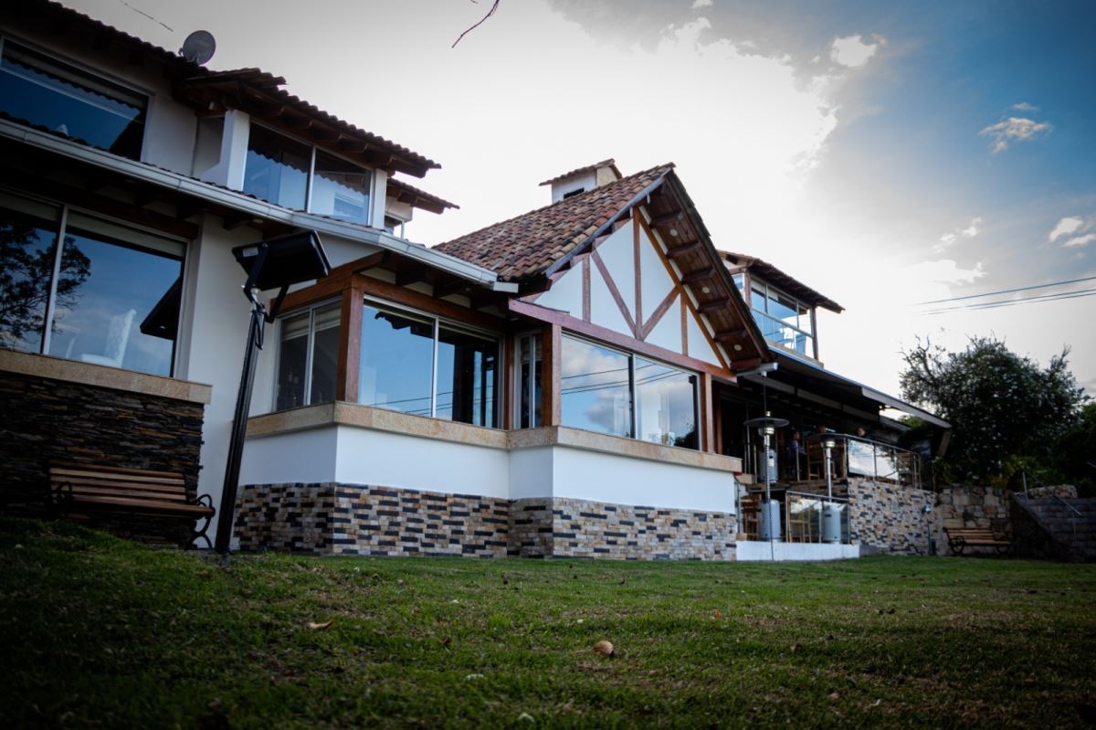 Casa en Arriendo - Bogota, LAGO GAITÁN 4446