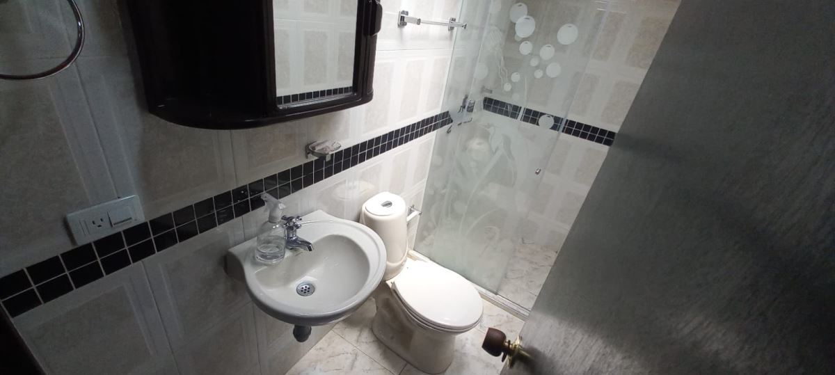 Casa en Venta - Bogota, VILLAS DE GRANADA 4224