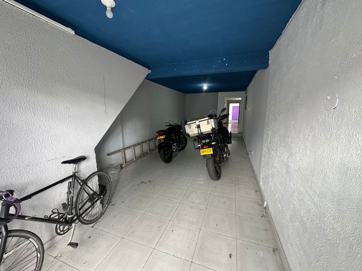 Casa en Arriendo - Bogota, VILLA ALSACIA 5347