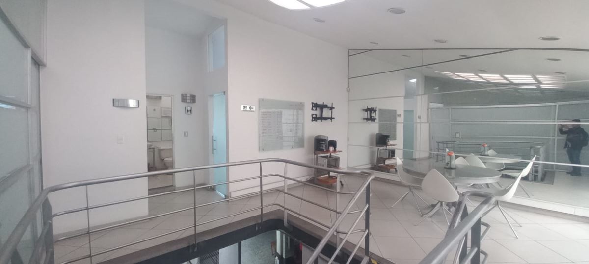 Bodegas Otro en Arriendo - Bogota, LAS FERIAS 3280