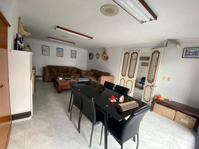 Casa en Venta - Bogota, SANTA BÁRBARA CENTRAL 2541