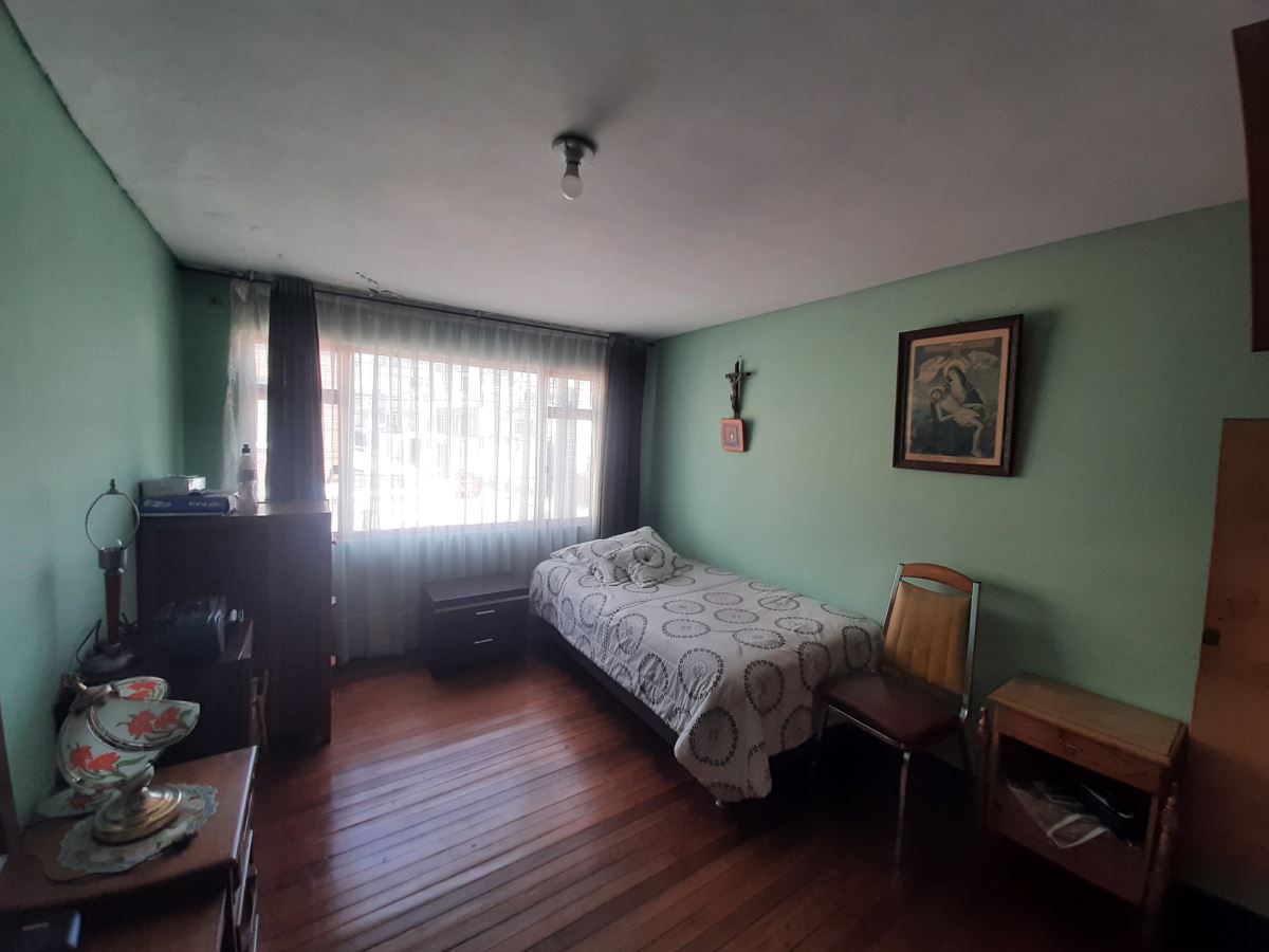 Casa en Venta - Bogota, LAS FERIAS 5652
