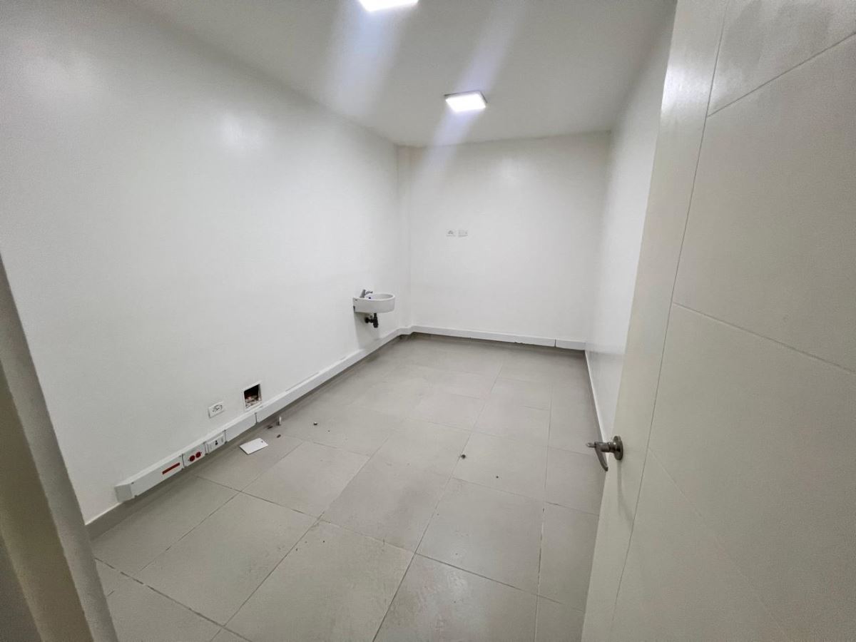 Local en Arriendo - Bogota, RESTREPO 4638