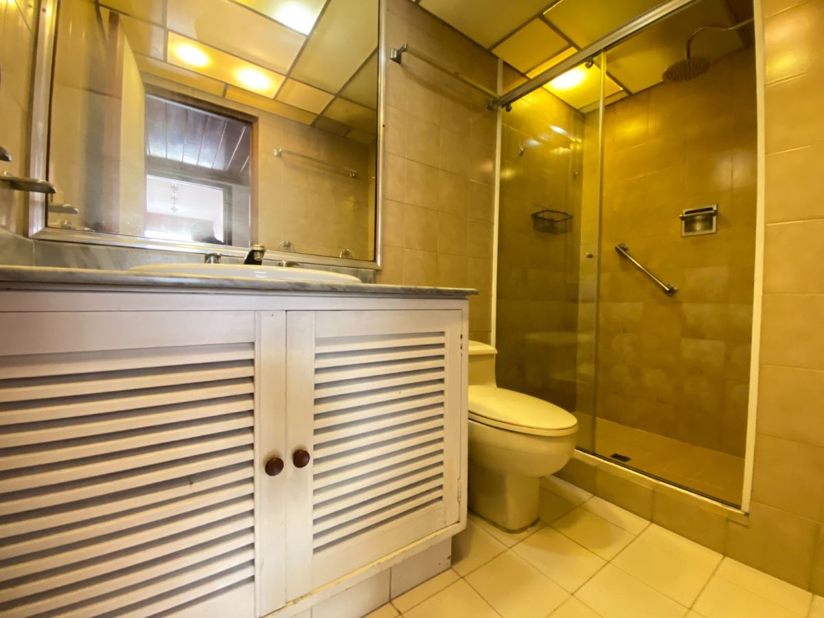Apartamento en Arriendo - Bogota, LOS ROSALES 5617