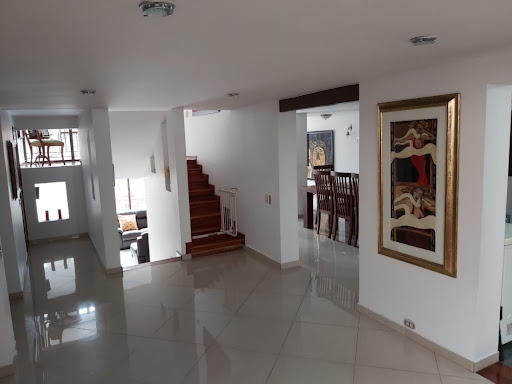 Casa en Venta - Bogota, CERROS DE NIZA 1759