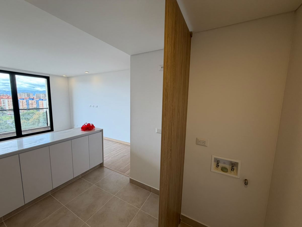 Apartamento en Arriendo - Bogota, MONTEVIDEO 6381