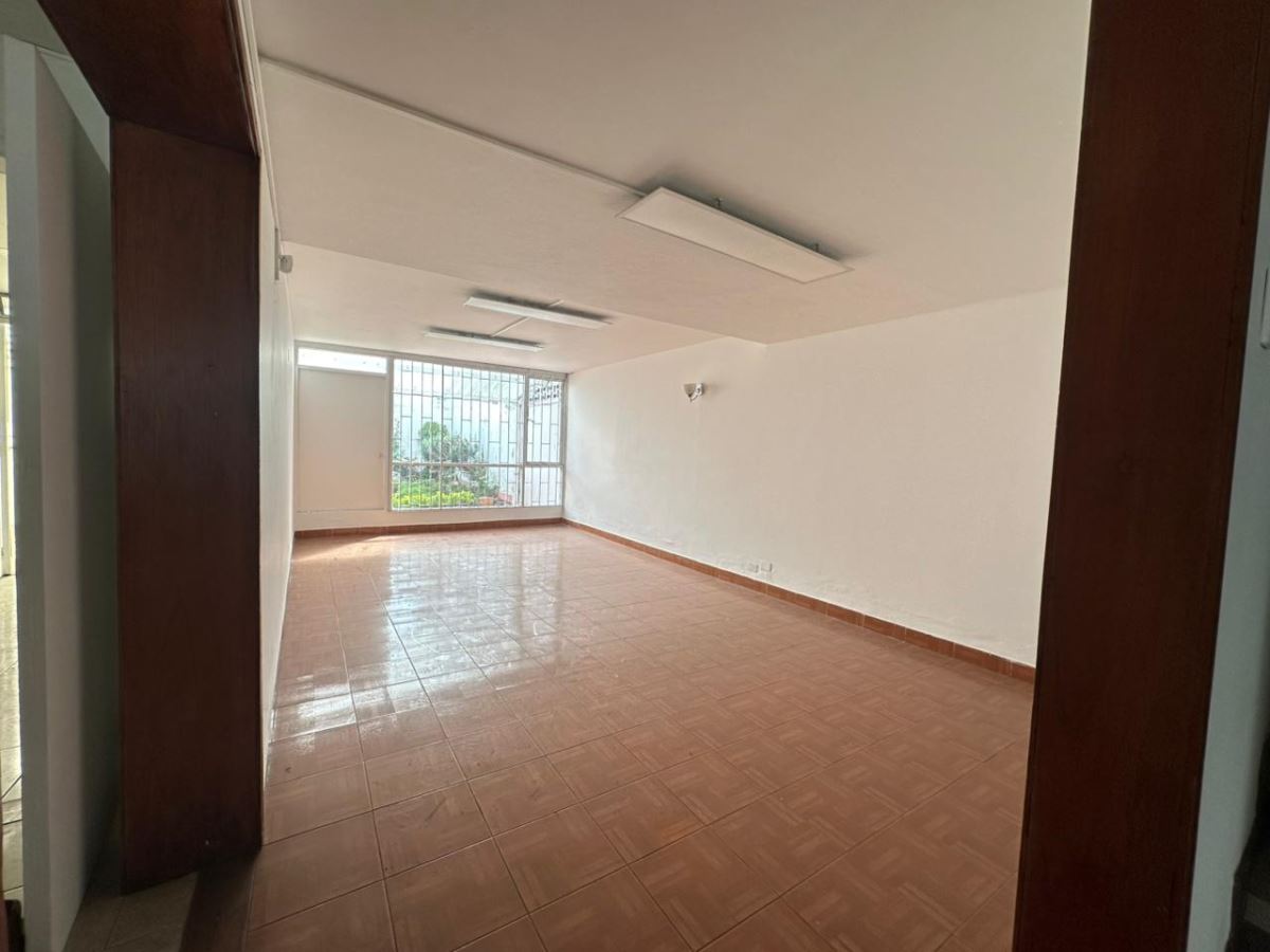 Casa en Venta - Bogota, POLO CLUB 5350