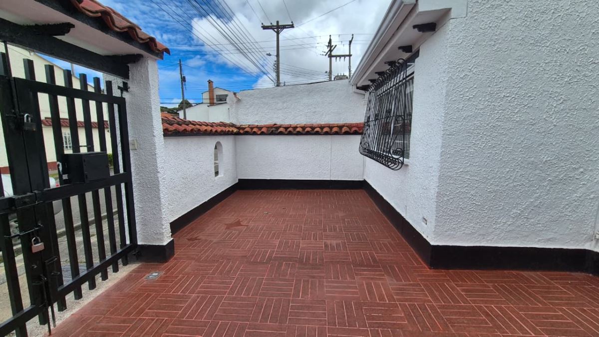 Casa en Arriendo - Bogota, VILLA DEL PRADO 6141