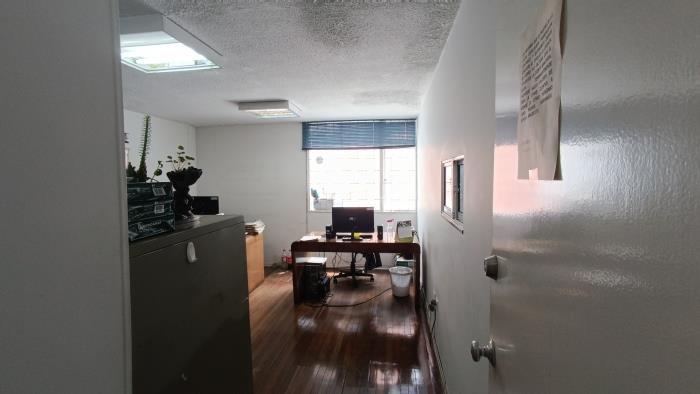 Casa en Venta - Bogota, SANTA BÁRBARA 1998