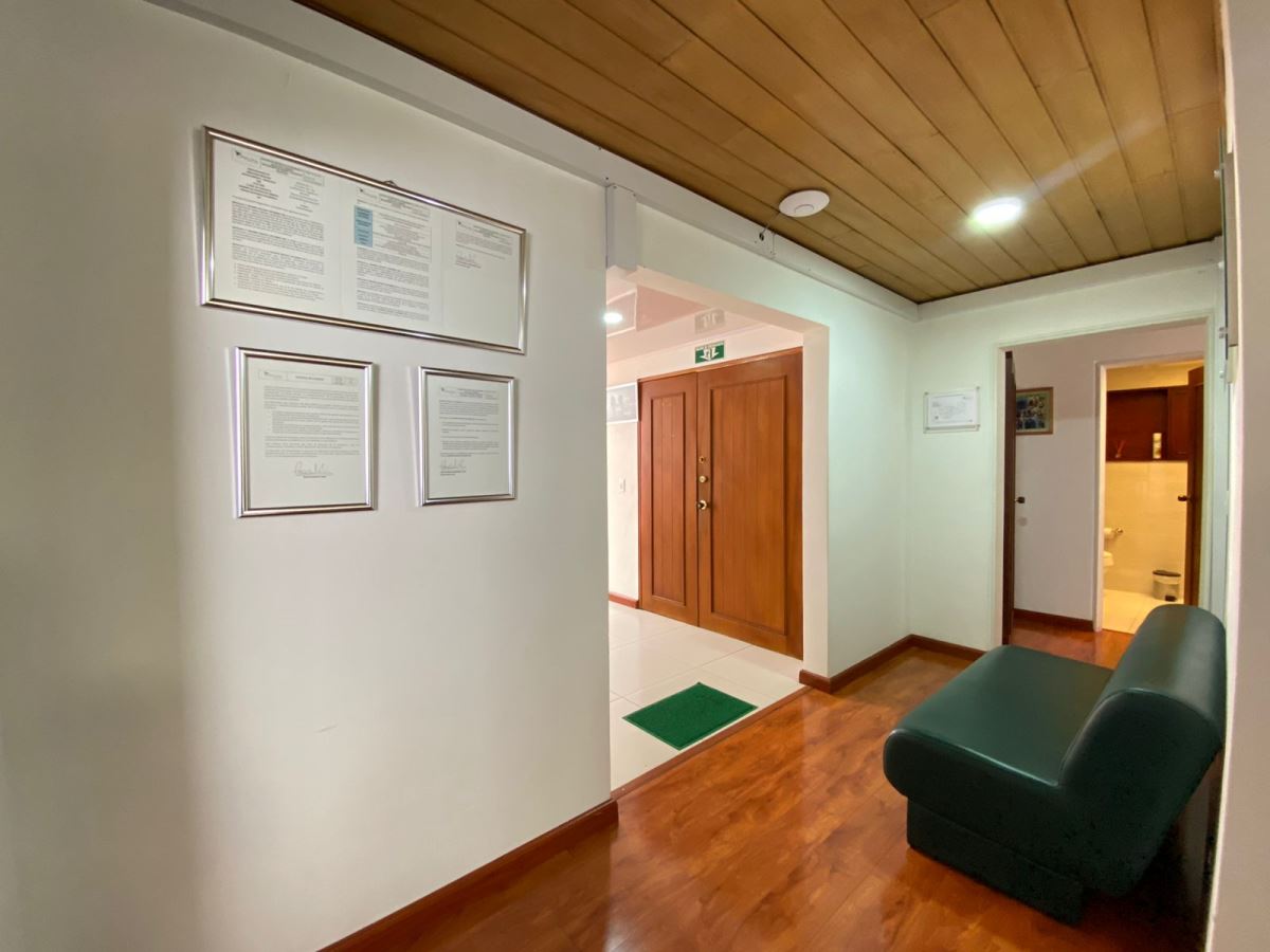Casa en Arriendo - Bogota, SANTA BÁRBARA 3360