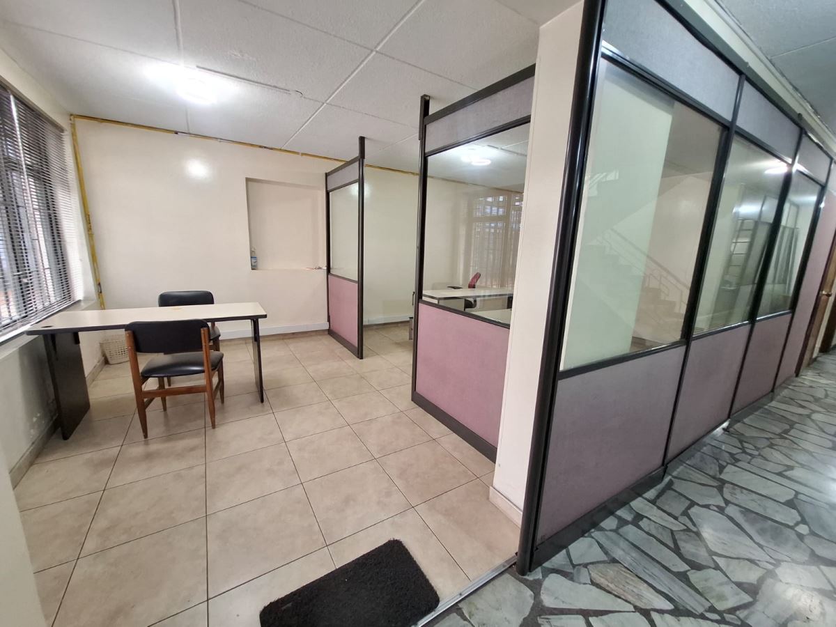 Casa en Arriendo - Bogota, SANTA ISABEL 6310