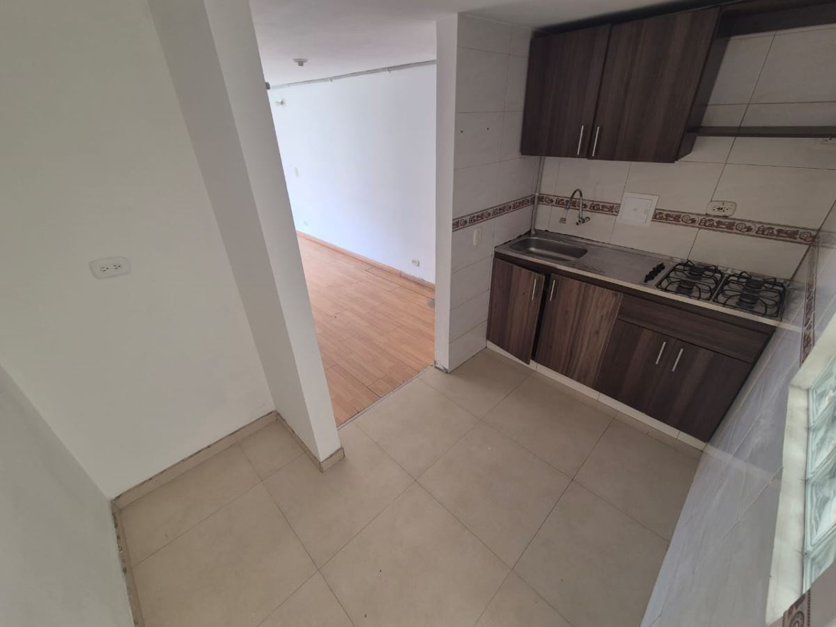 Casa en Arriendo - Bogota, CASTILLA 1370