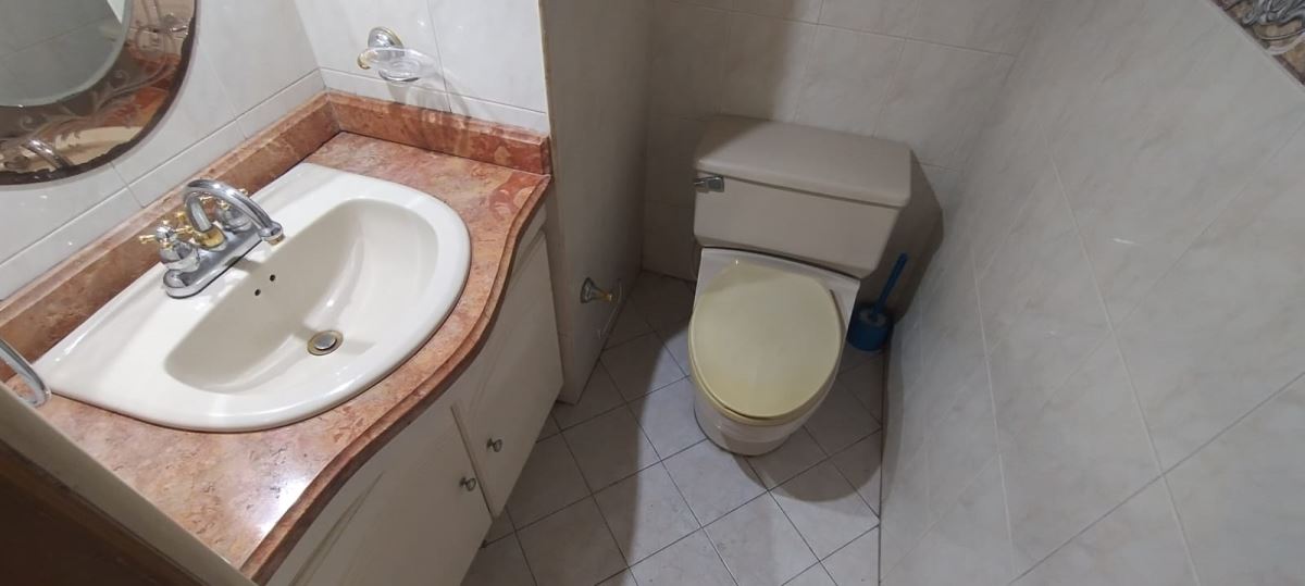 Casa en Arriendo - Bogota, ALHAMBRA 3859