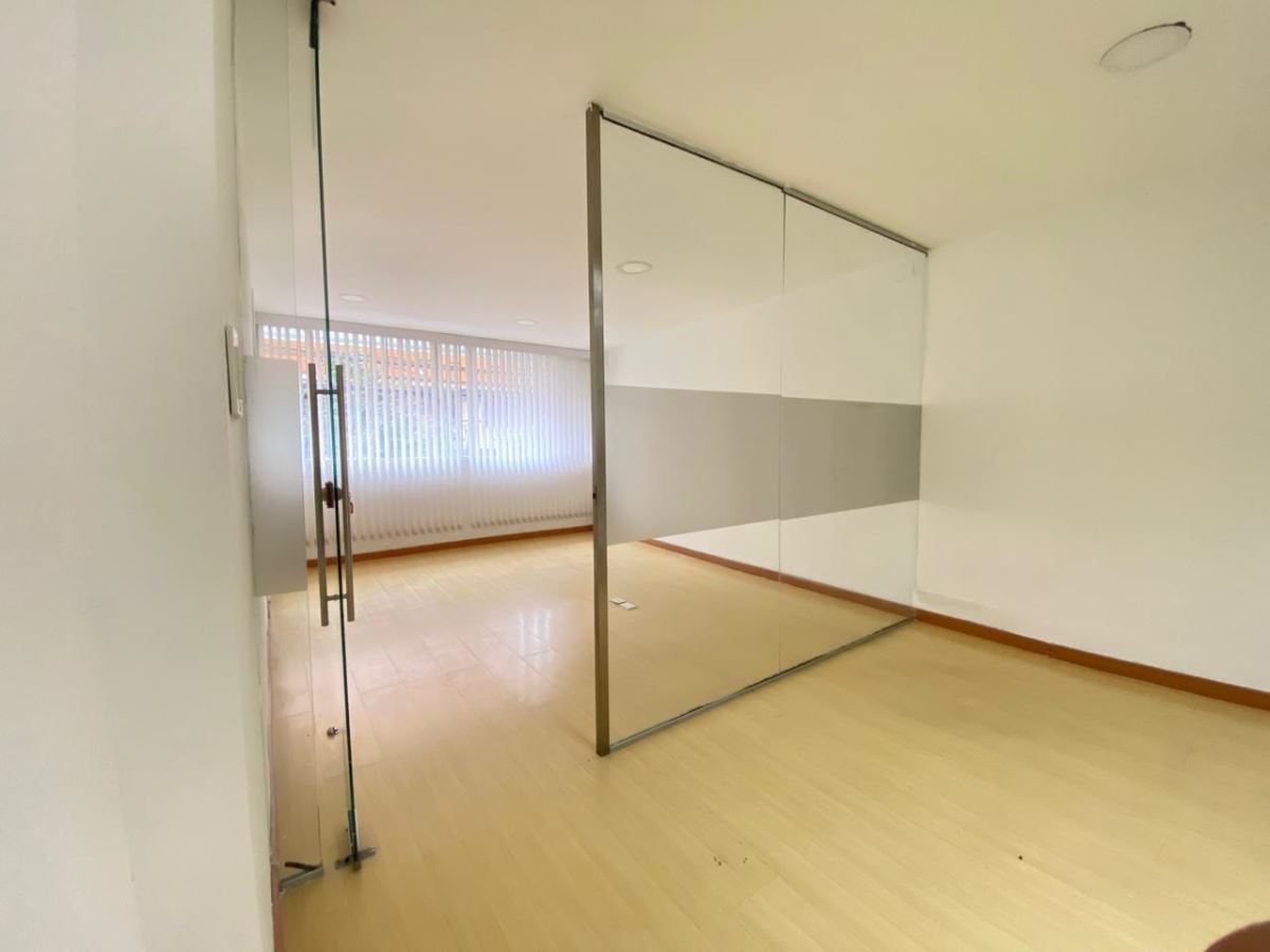 Casa en Arriendo - Bogota, LAGO GAITÁN 4446