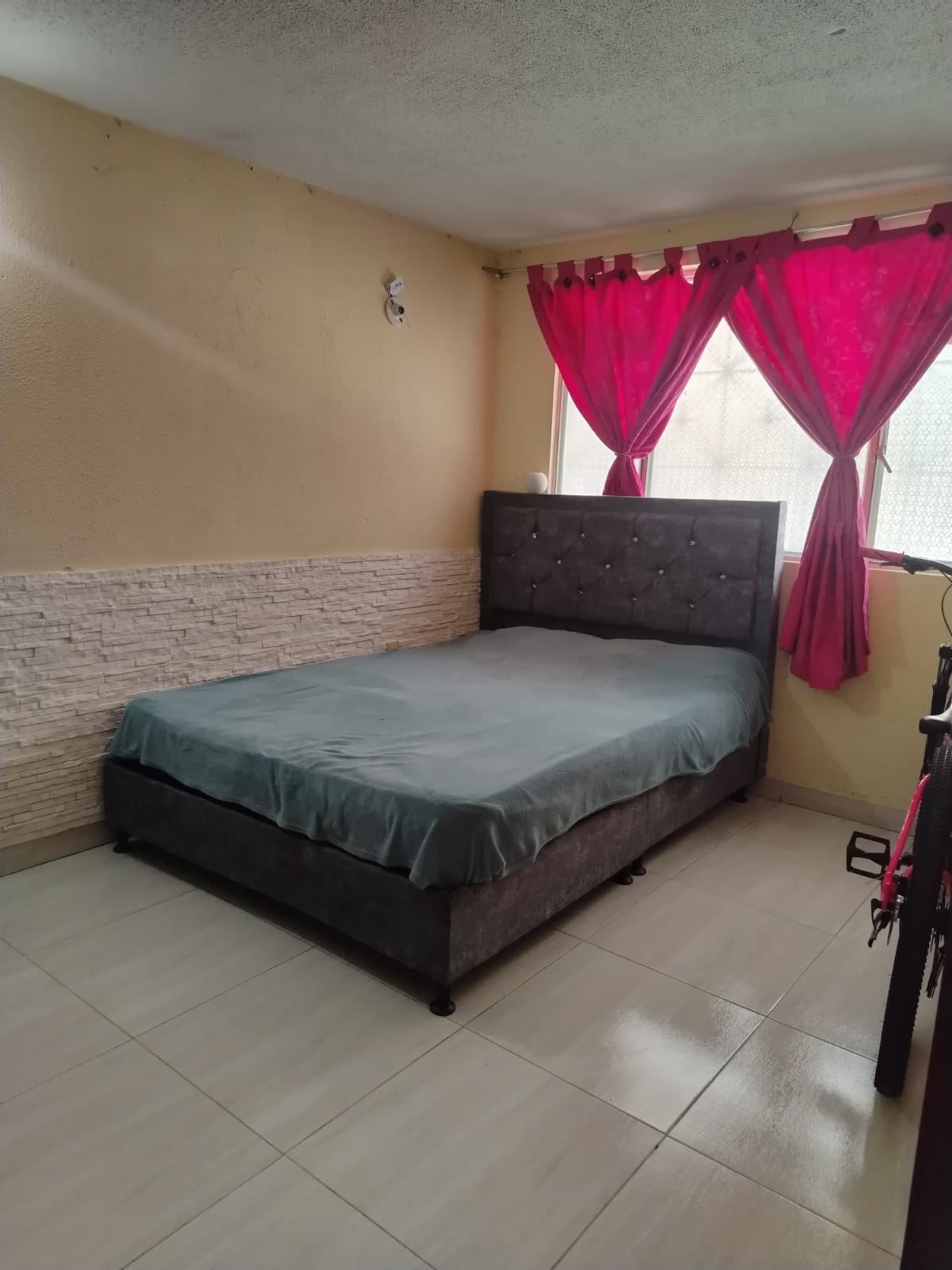 Casa en Venta - Bogota, PATIO BONITO I 6077