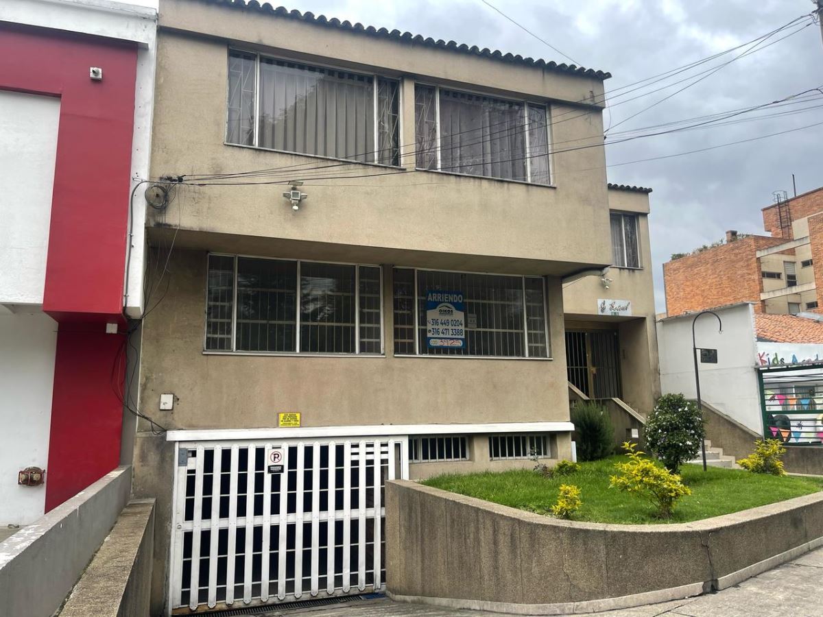 Apartamento en Arriendo - Bogota, EL CHICÓ 3813