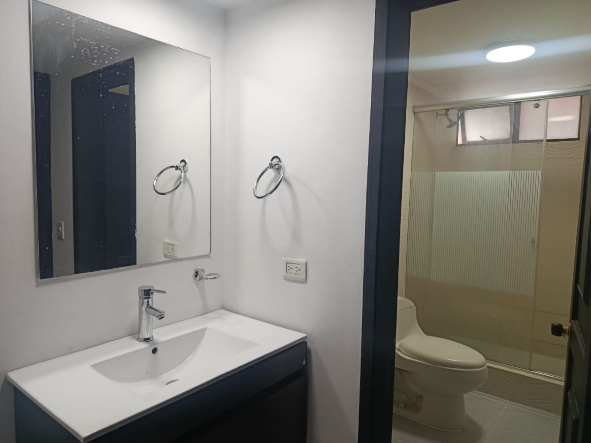 Apartamento en Arriendo - Bogota, SAN PATRICIO 5908