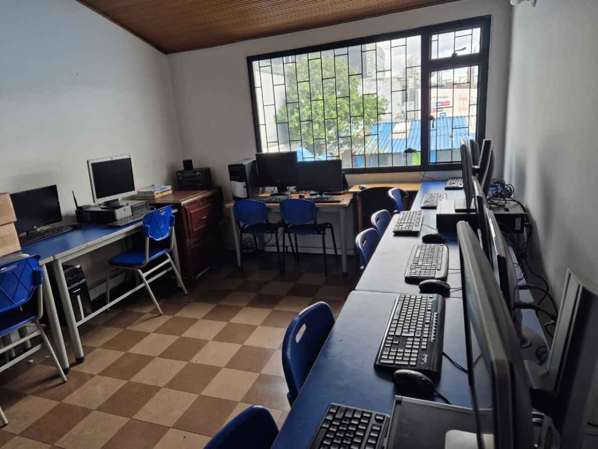 Casa en Arriendo - Bogota, CEDRITOS 4746