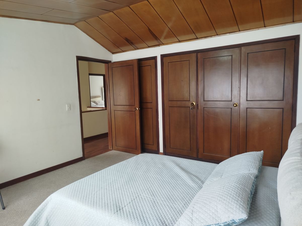Casa en Arriendo - Bogota, NIZA 4198