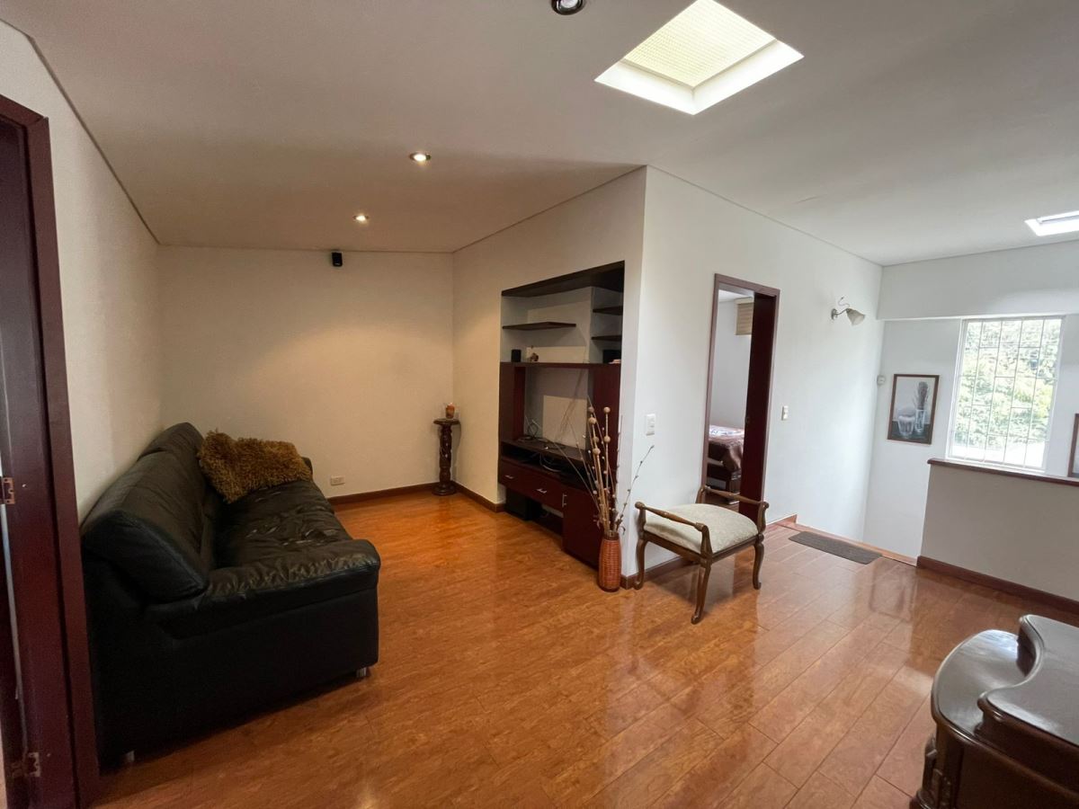 Casa en Venta - Bogota, LA ESMERALDA 5220