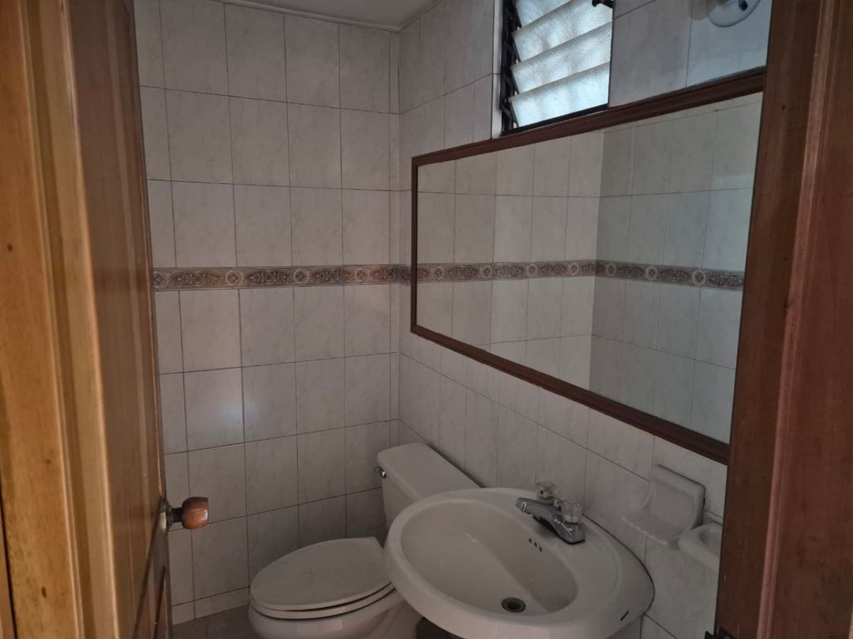 Casa en Arriendo - Bogota, CEDRITOS 5154