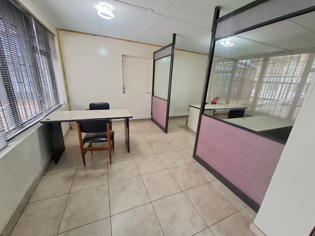 Casa en Arriendo - Bogota, SANTA ISABEL 6310